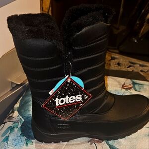 Totes Black Winter Rain Boots with Quilted Design